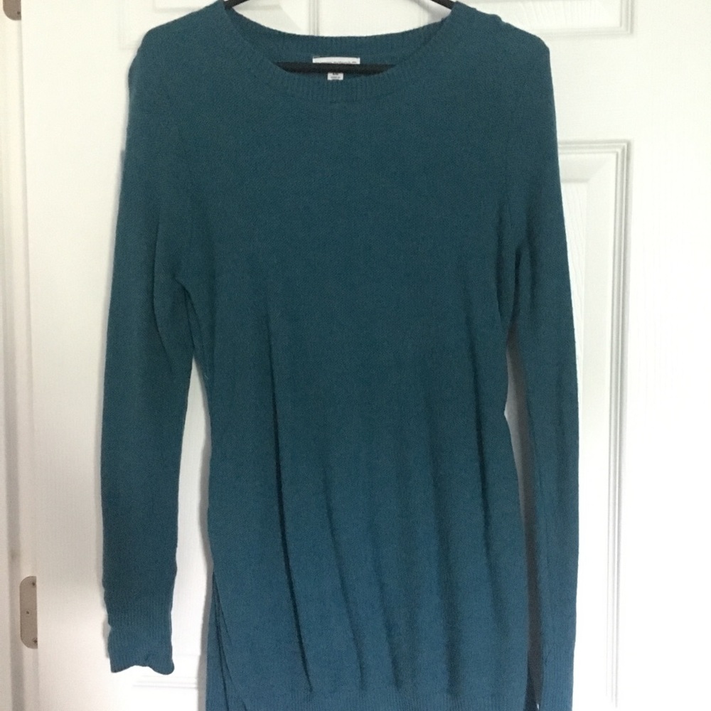 Liz Lange Maternity sweater
